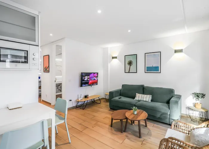 Canteras Lighthouse *