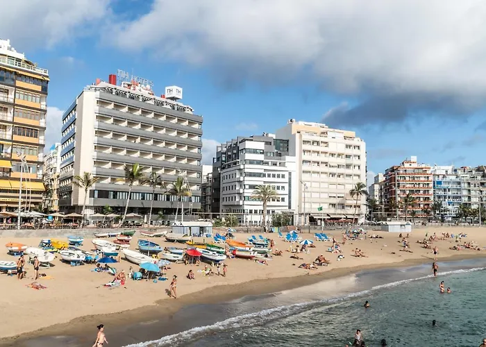 Canteras Lighthouse *